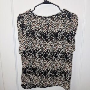 Elodie floral blouse size large